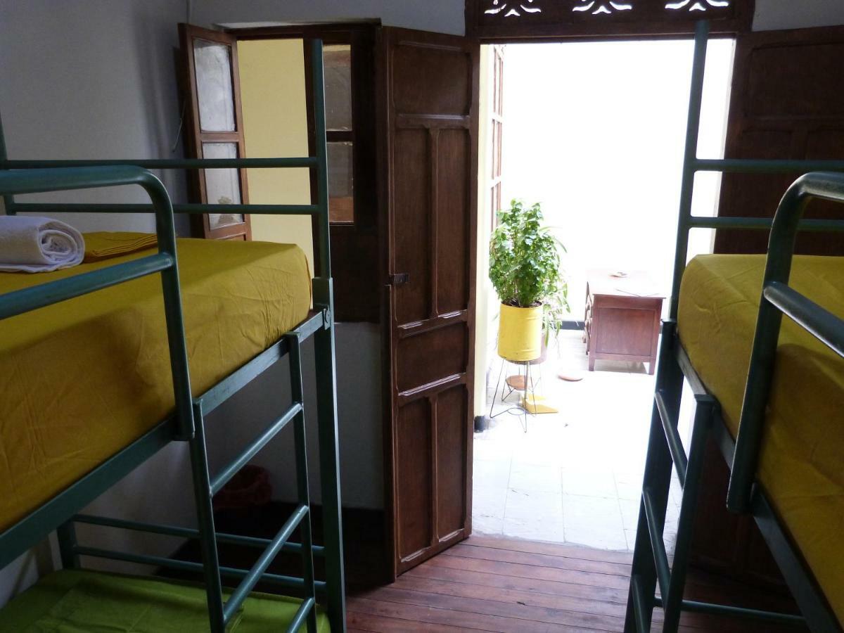 פופאיין Hostal Antonio מראה חיצוני תמונה